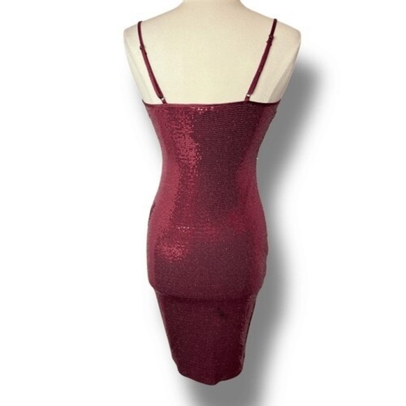 NWT EXPRESS Stretch Sequin Burgundy Bodycon Mini Dress, Medium - Picture 3 of 8